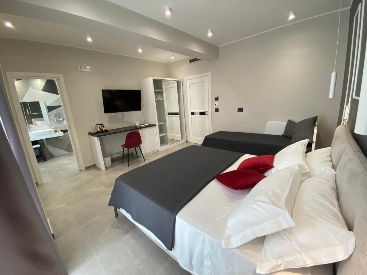 Liberty Lodge Tropea Exterior photo